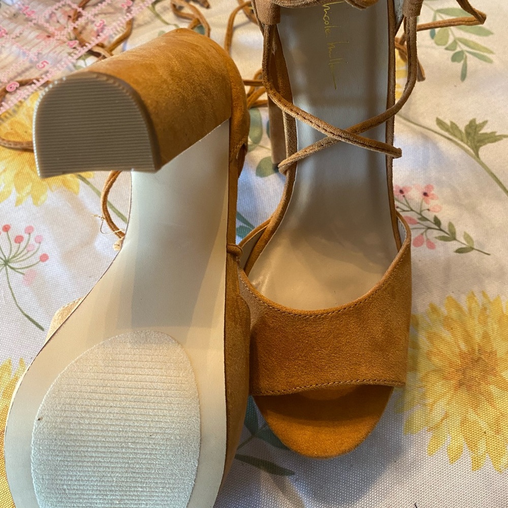 Nicole Miller high wrap around heels brand new - Picture 3 of 6